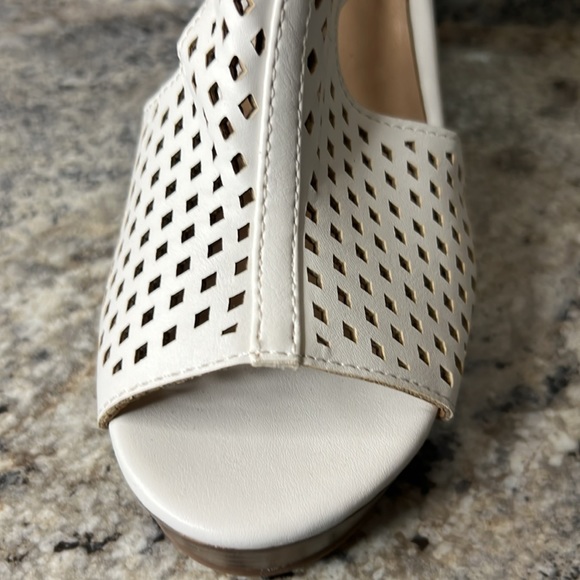 Parker & Sky wedge sandals for women. Size 7 - Picture 10 of 10